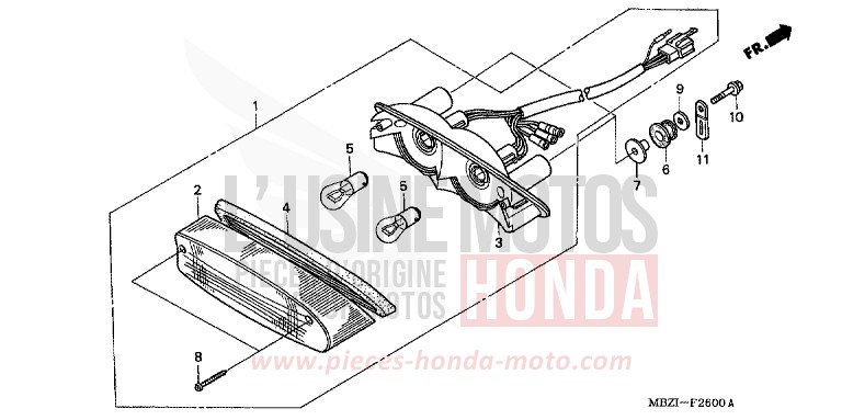 FEU ARRIERE (CB600F2/F22) de Hornet S FORCE SILVER METALLIC (NH411) de 2002